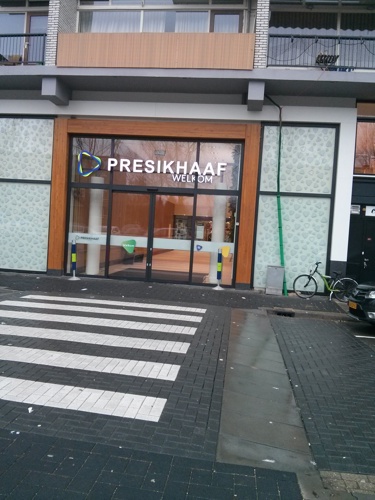 Foto ingang afspreekpunt Winkelcentrum Presikhaaf