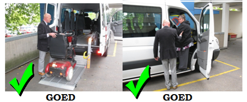 Juist voorbeeld: de chauffeur brengt de scootmobiel via de lift naar binnen, de reiziger stapt zelf voorin de taxi in.